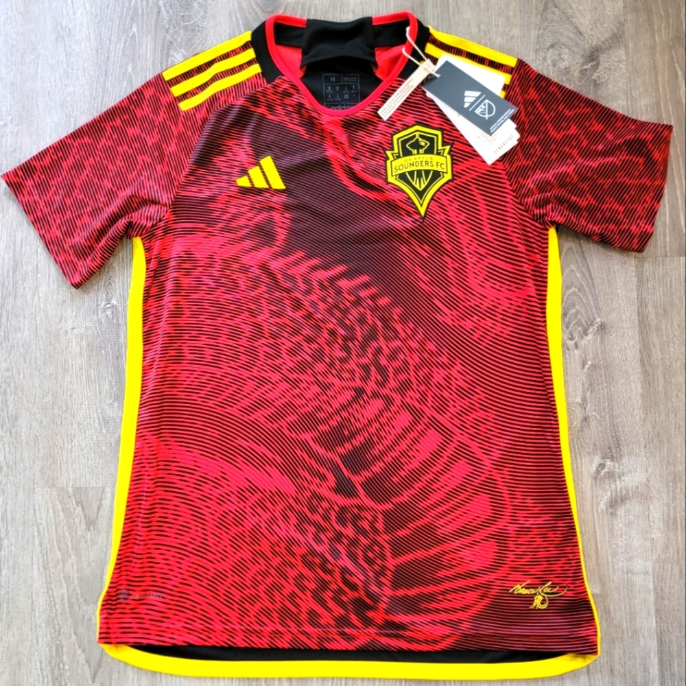 BRAND NEW Adidas Seattle Sounders FC Bruce Lee Edition Women's Size Medium
